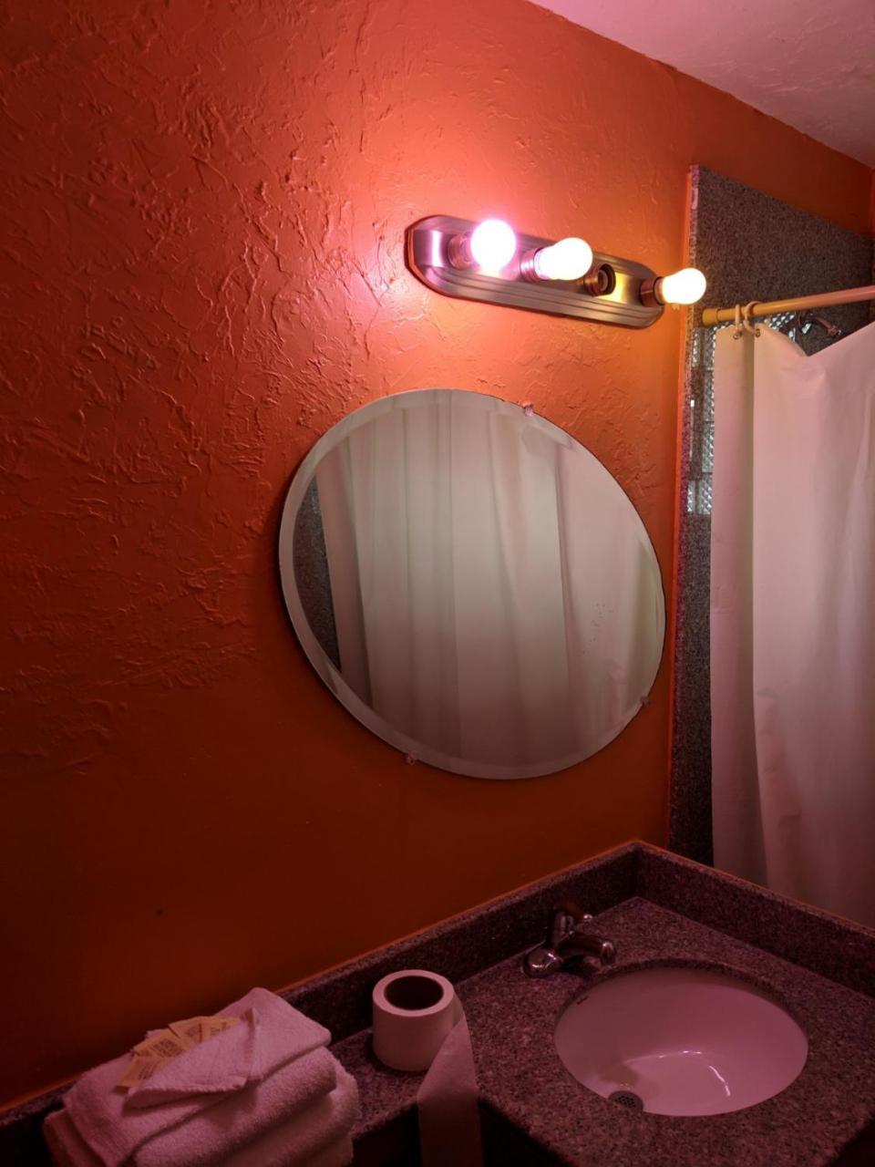 Skylark Motel Chicago Bagian luar foto