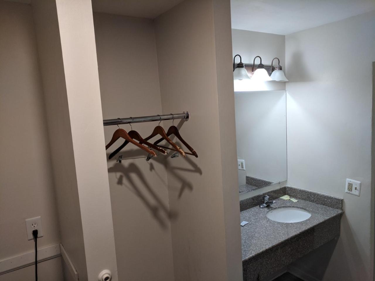 Skylark Motel Chicago Bagian luar foto